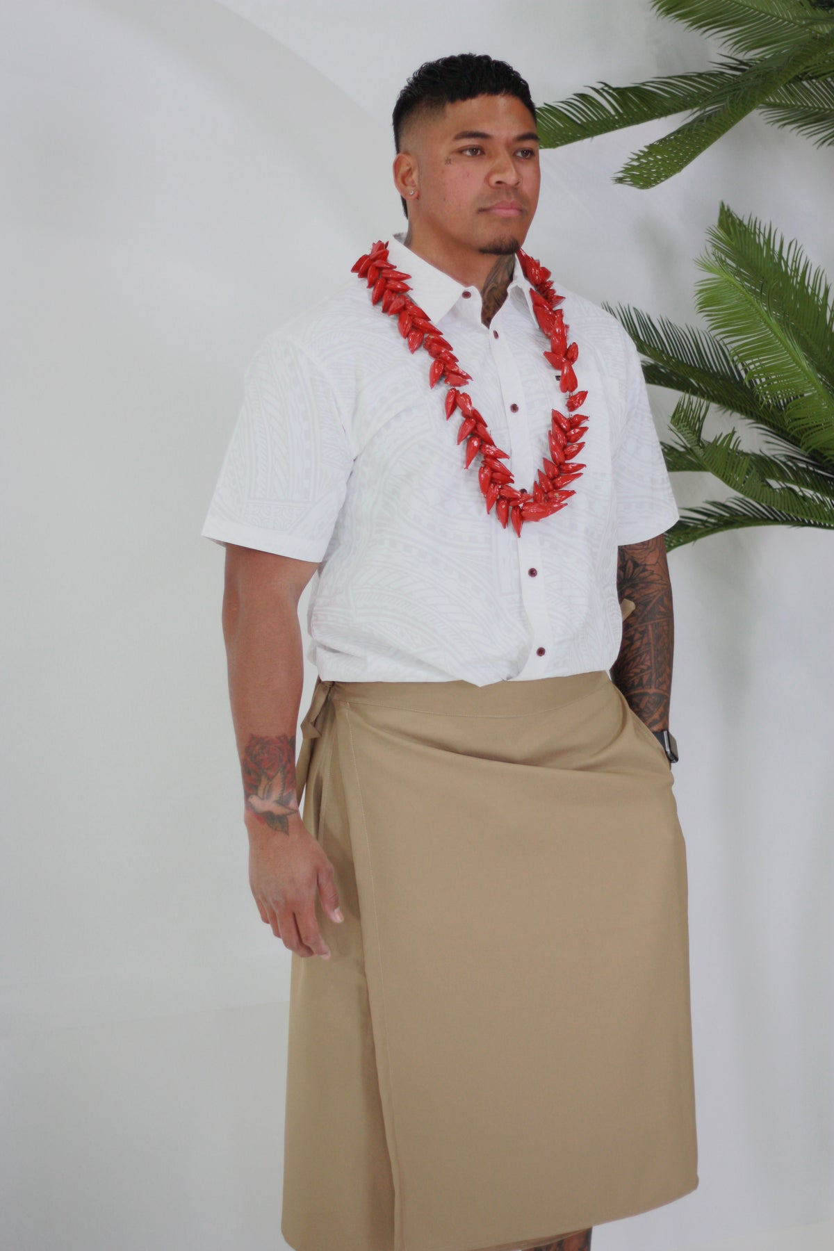 Iefaitaga-Sulu Men's Khaki Beige