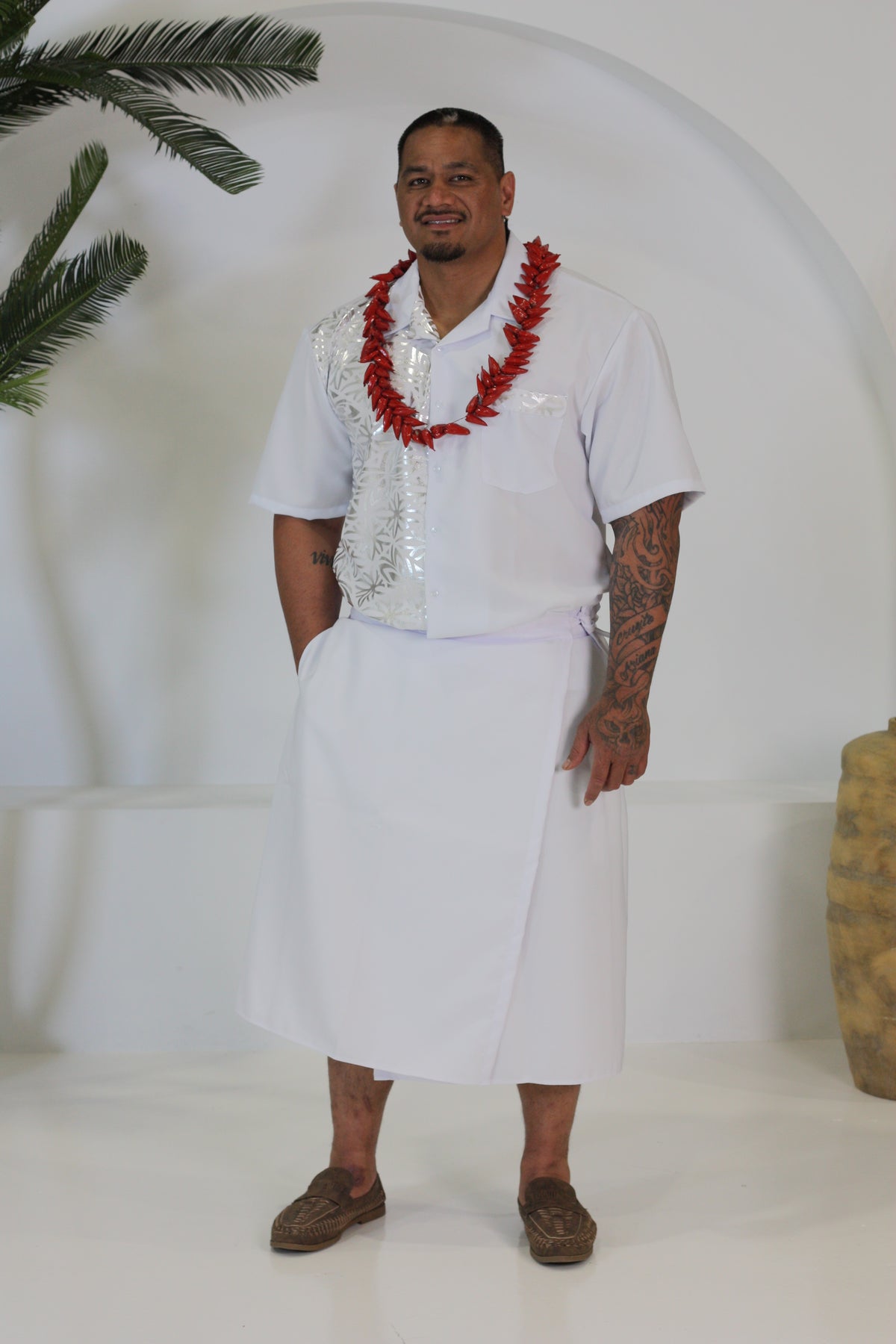 Polynesian Fashion Mens Silver Metalic Short Sleeve Shirt