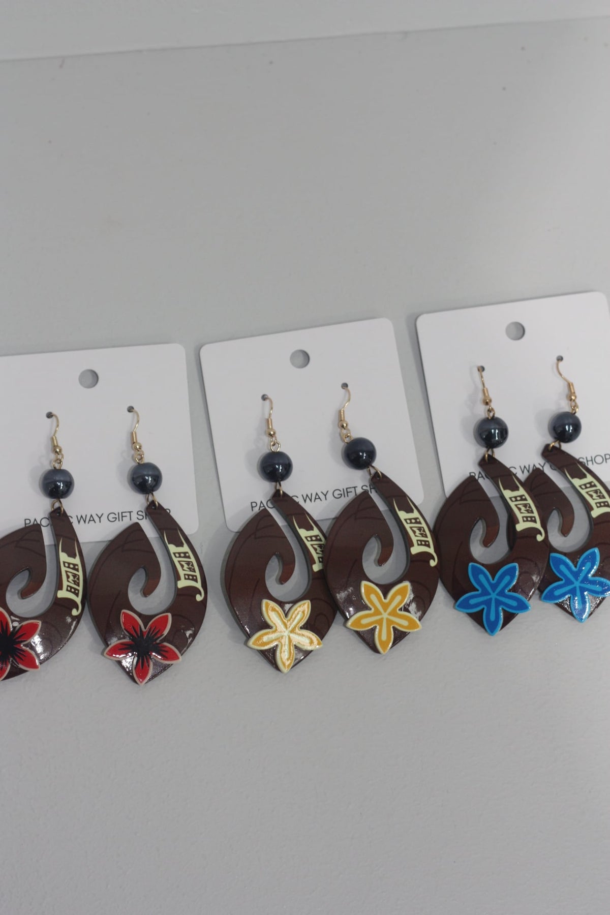 Mona Pearl Elei Earrings