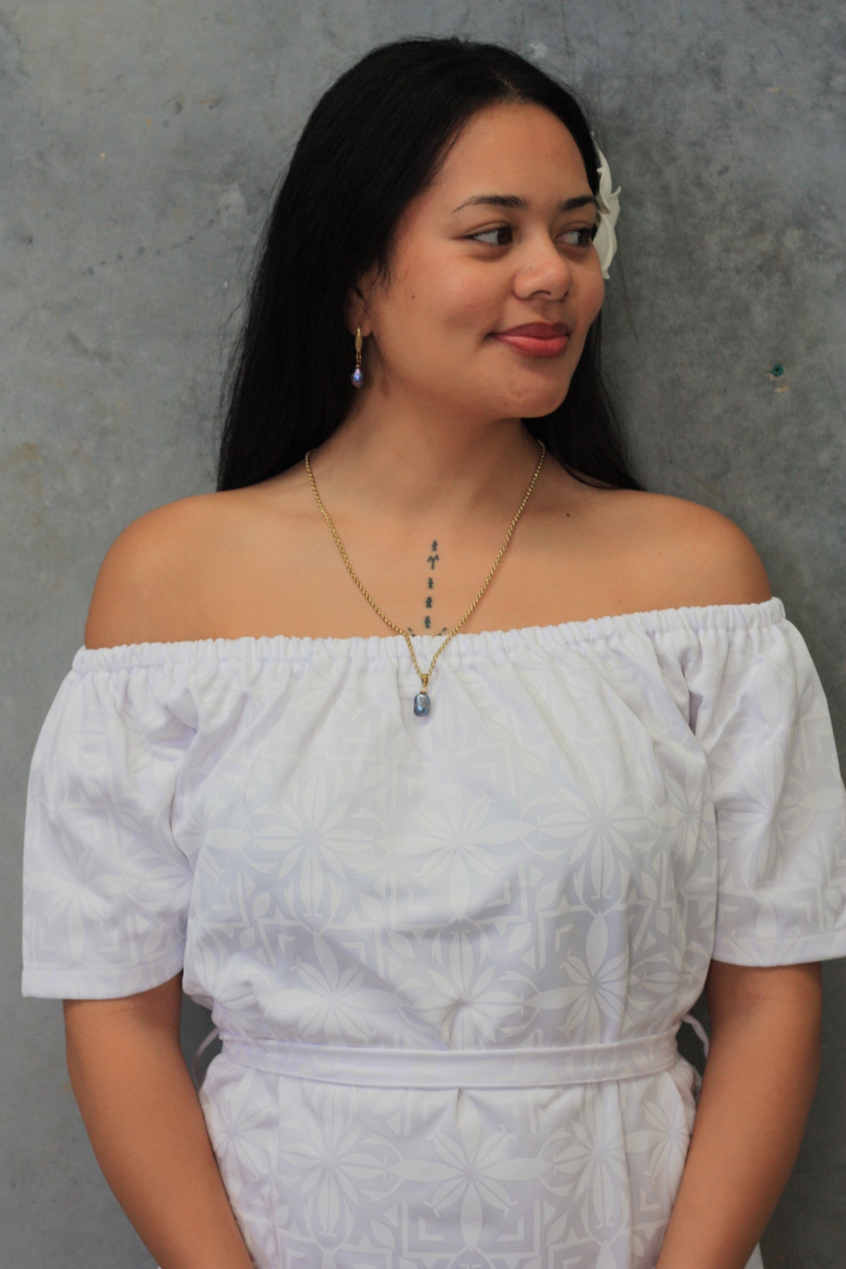 Fresh Water Taia Pearl SS 18K Gold Set