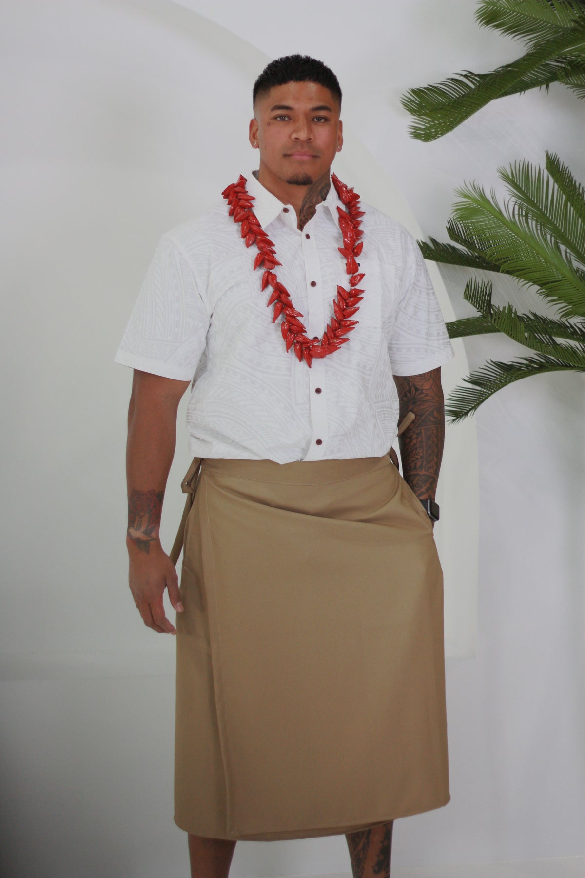 Iefaitaga-Sulu Men's Khaki Beige
