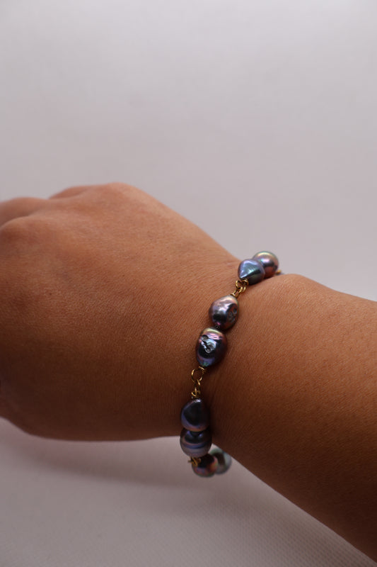 Black Freshwater Pearl Bracelet